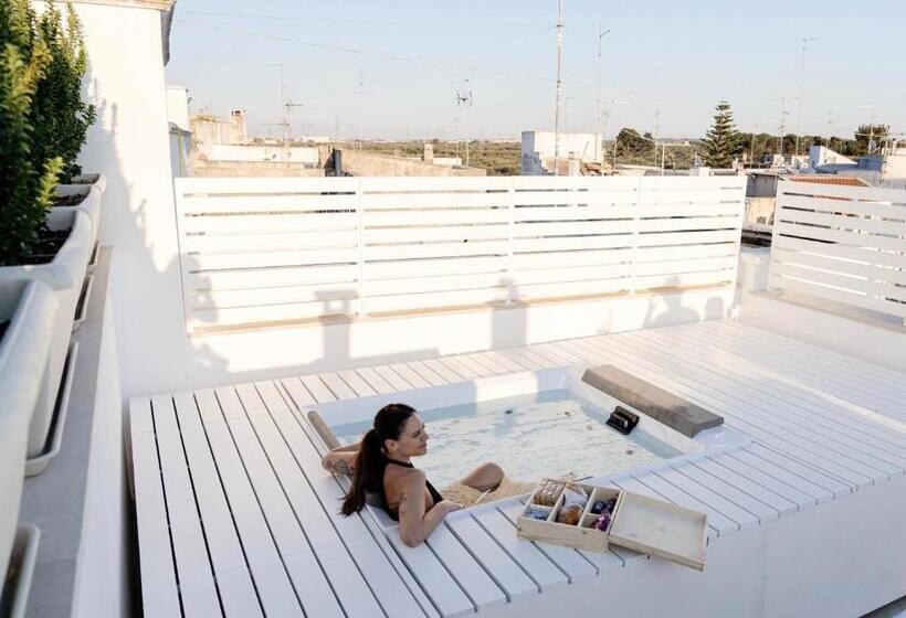 تختخواب و صبحانه Aurluna Luxury Suites