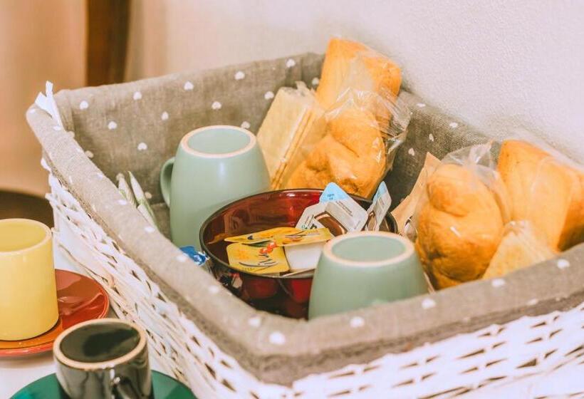 تختخواب و صبحانه Sassari   Le Mura Antiche Rooms