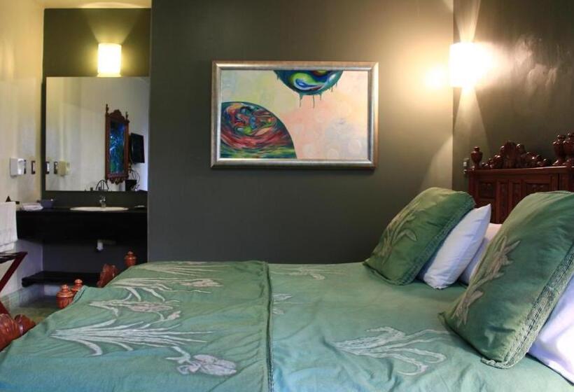 La Casa B & B