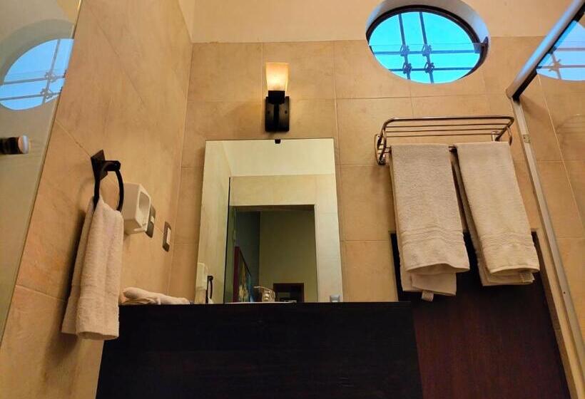 La Casa B & B