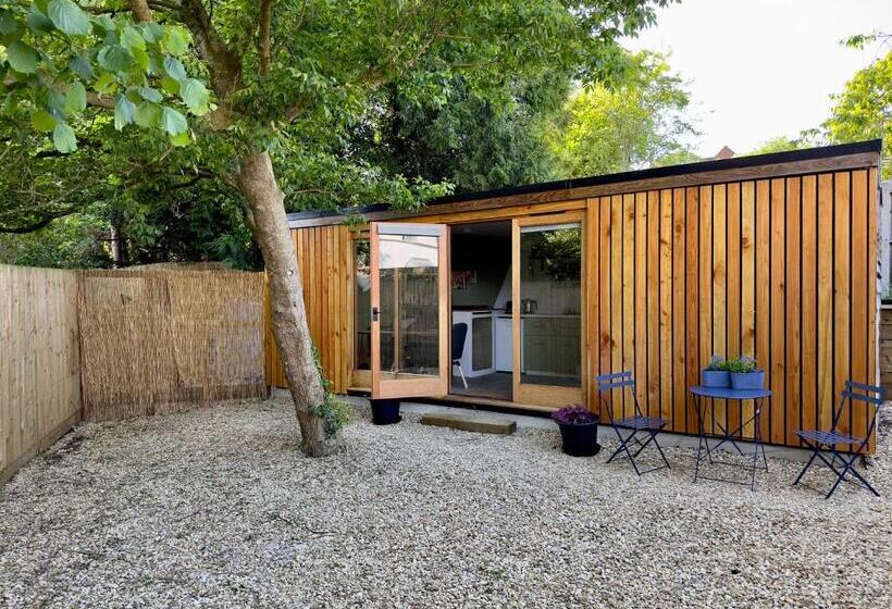 بنسيون The Snug: Dorset Hideaway