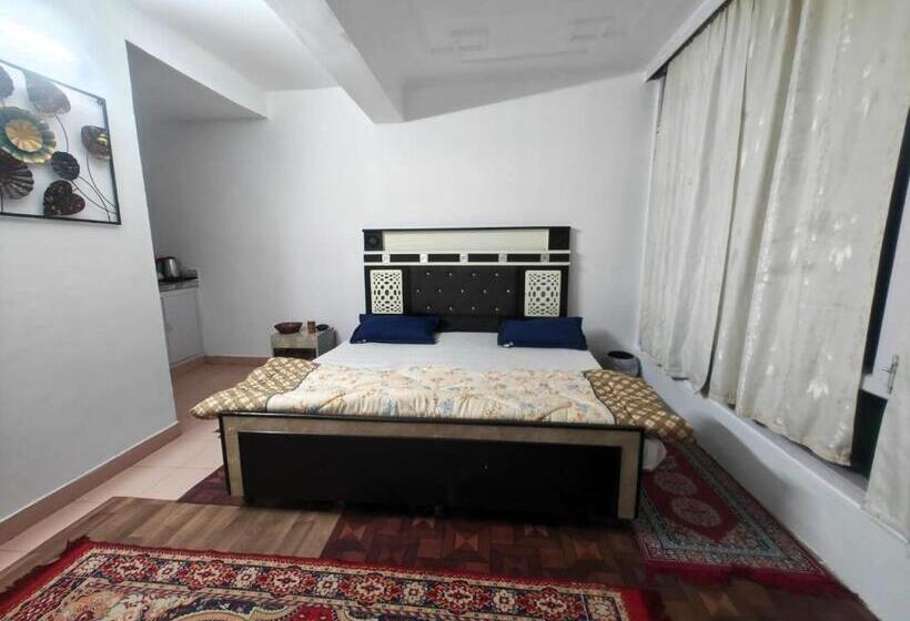 Vibe Hostel