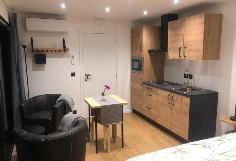 민박 Les Tiny House Du Mas De Mont