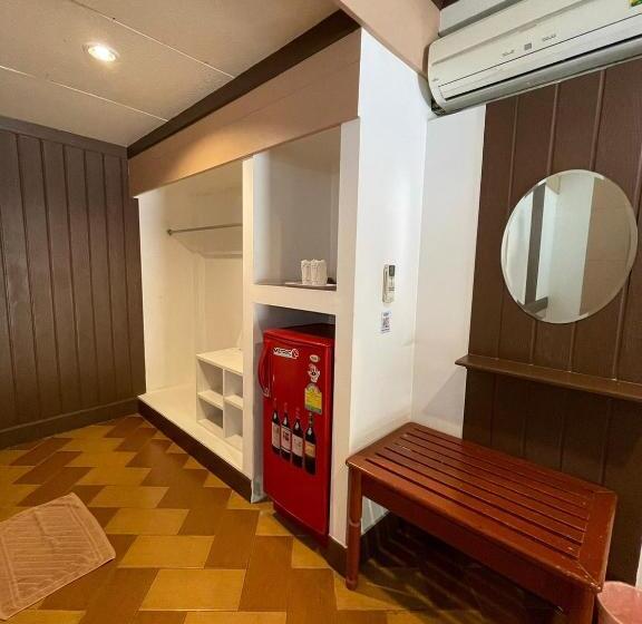 בית מלון כפרי บ้านสวนรีสอร์ท นครสวรรค์