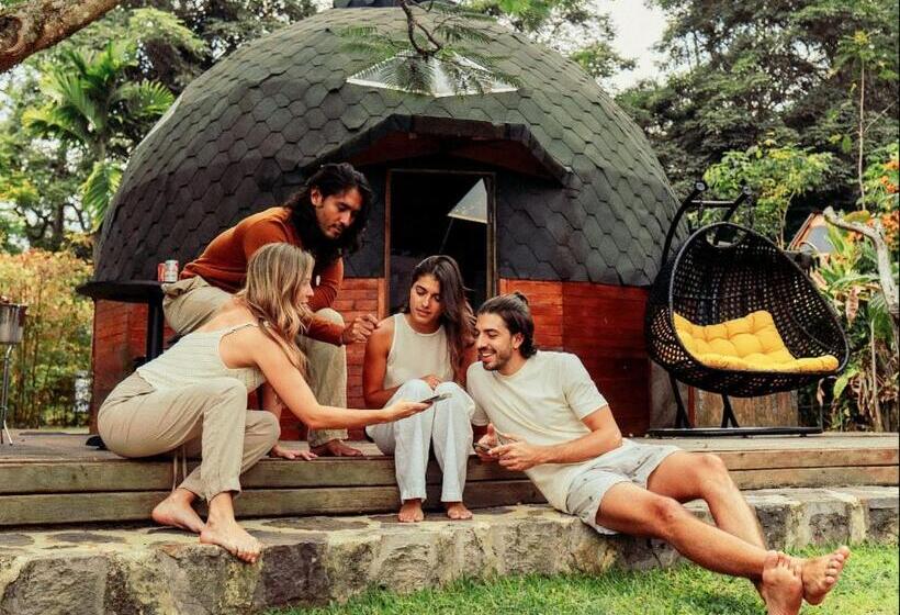 בית מלון כפרי Boscaje Solarpunk Habitat