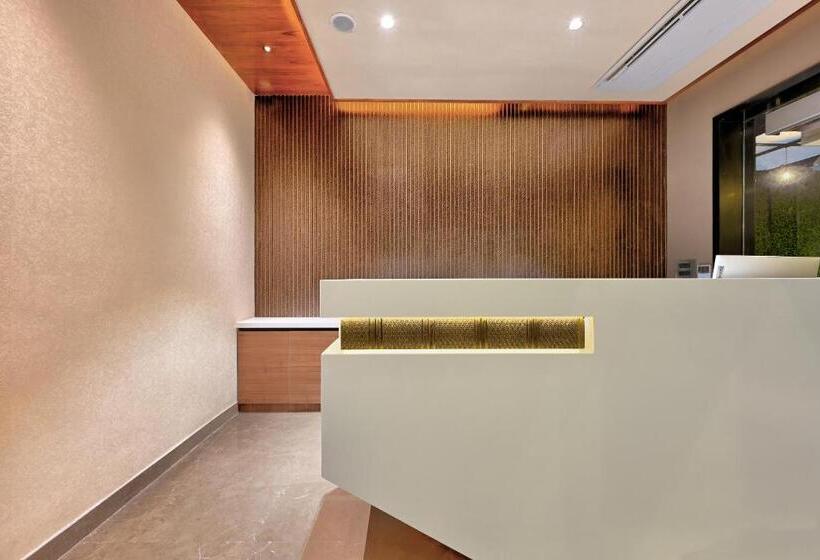 هتل Lance 21   Ashok Nagar