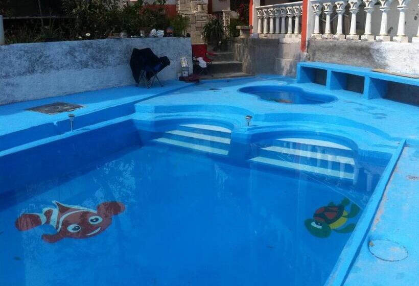 هتل Posada Quinta Metepec
