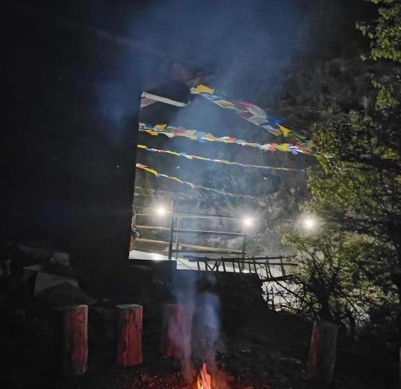 فندق Rivulet Resort & Camping