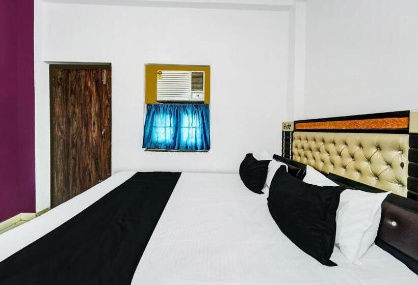 בית מלון כפרי Spot On Abhiraj Hotal & Guests House