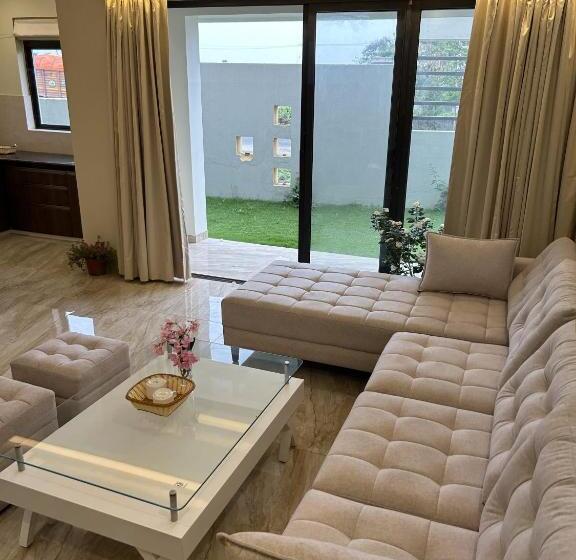 ホテル The Pearl Club Resort