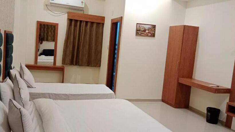 酒店 Vr Inn