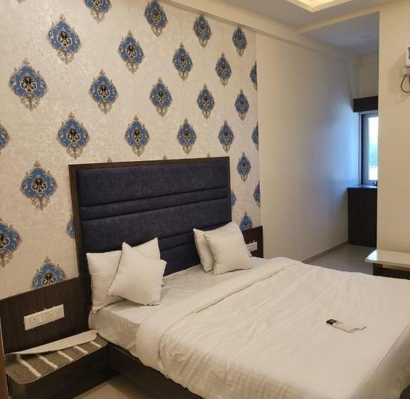 酒店 Vr Inn