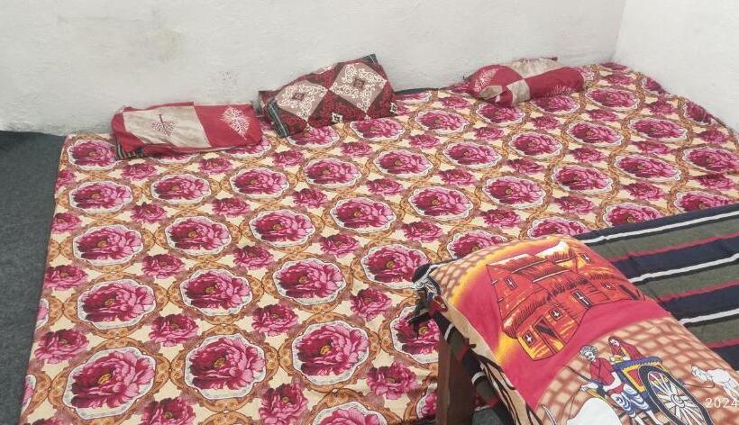 ペンション Kuber Bhandari Guest House And Hotel, Sehore