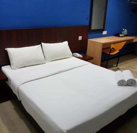 Seeds Hotel Puchong Koi