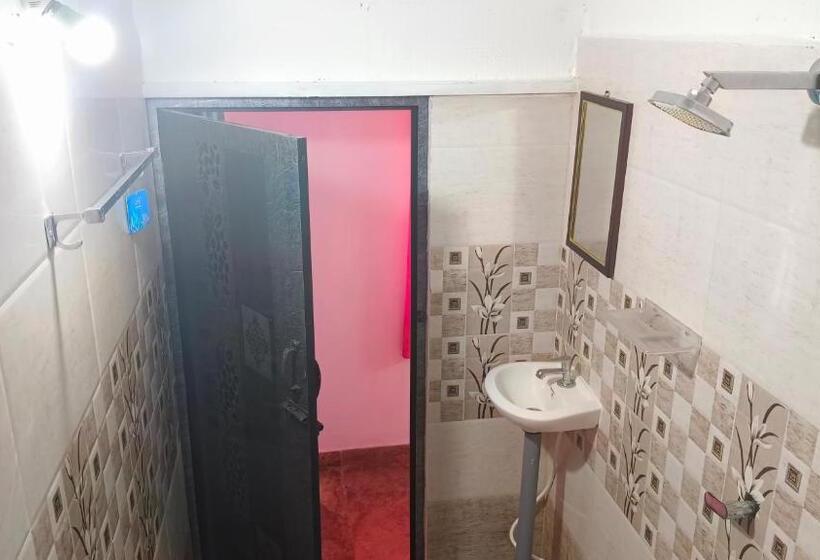 בית מלון כפרי Ayyan Residency