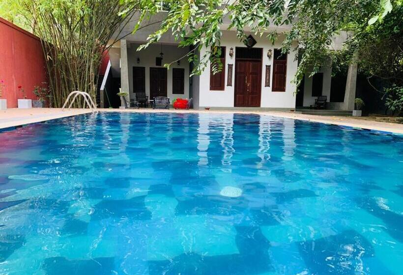 فندق Tambaka Villa