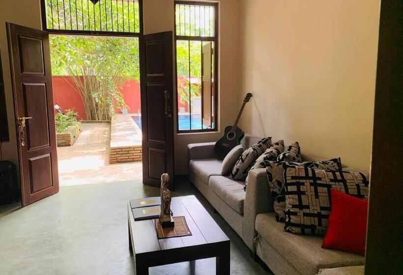 فندق Tambaka Villa