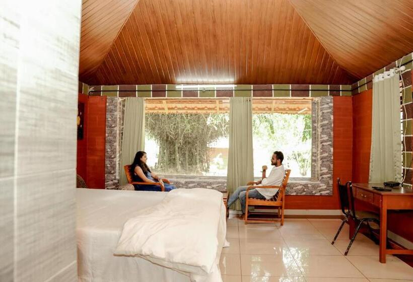 بنسيون Misty Night Jungle Side Resort