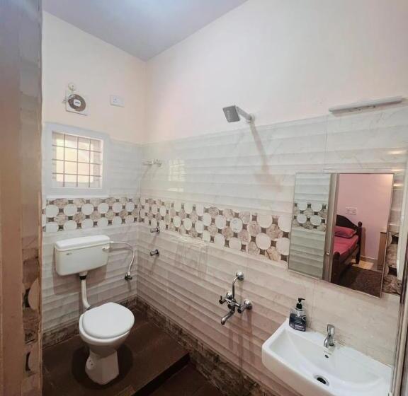 مبيت وإفطار Prakruti Home Stay