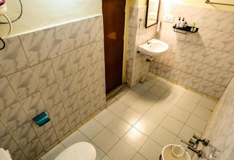 هتل Bob S Haven Bungalow