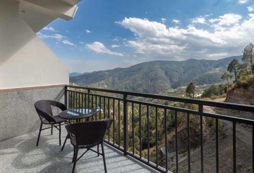 호텔 The Chail Resort, Chail