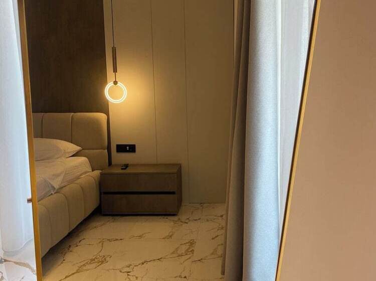 Resol Hotel 2