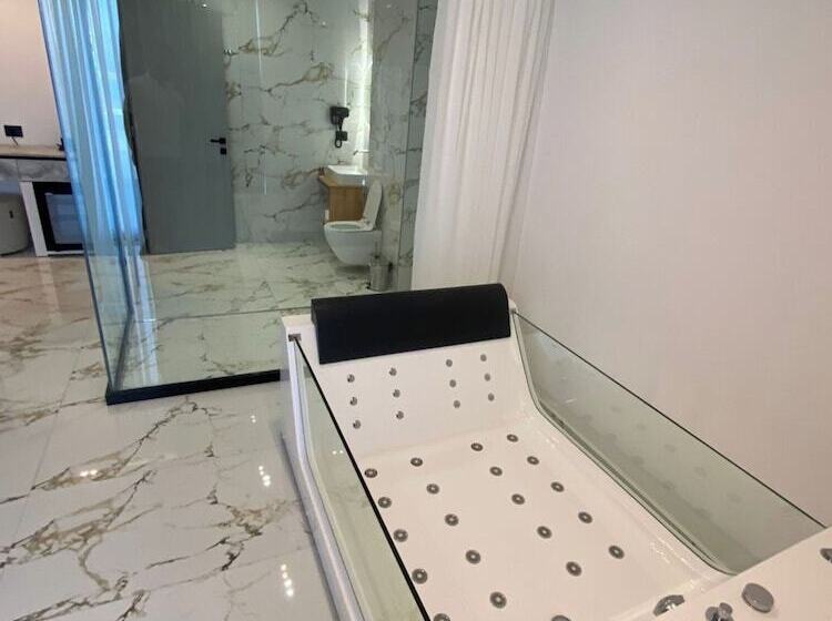 Resol Hotel 2
