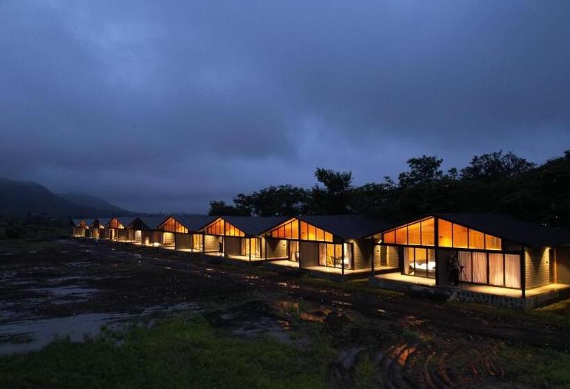 Shreephal Luxurious Resort  Best Resort In Saputara