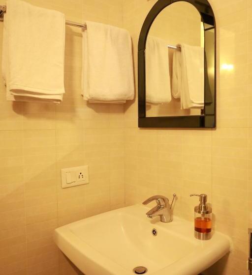 Zions Airport Hotel And Apertment! Near Kempegowda International Airport