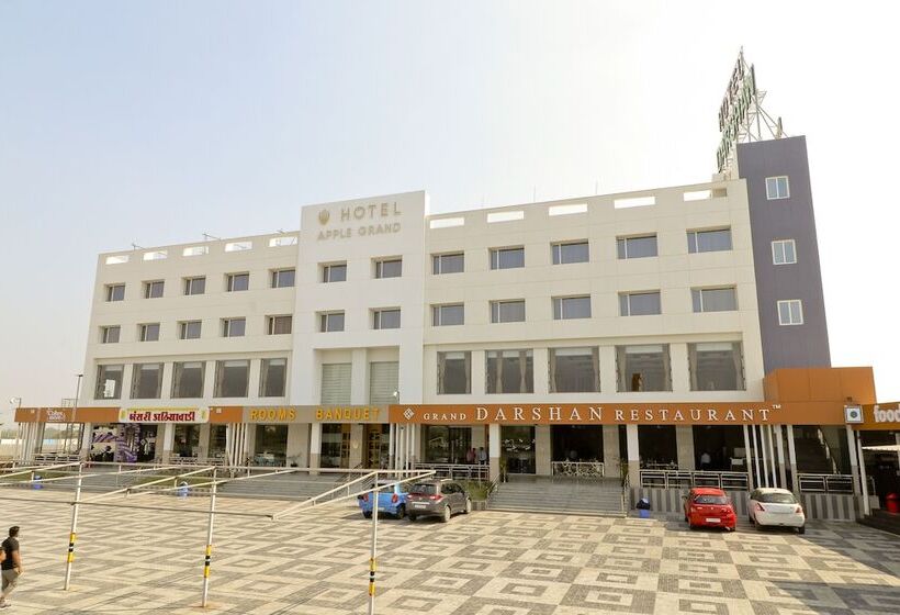 호텔 Grand Darshan Vadodara