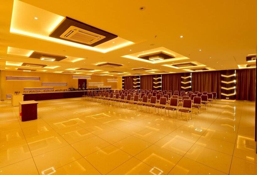 호텔 Grand Darshan Vadodara