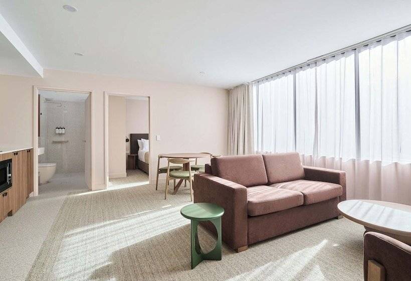 هتل Abode Phillip