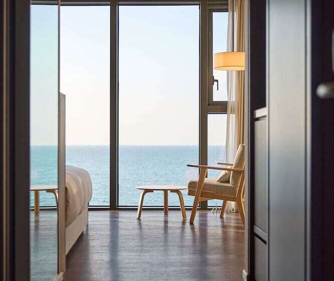 בית מלון כפרי Shilla Stay Plus Ihotewoo Ocean Front