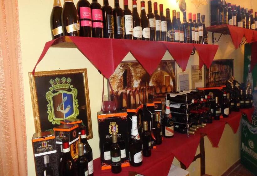 مبيت وإفطار A Taverna Intru U Vicu