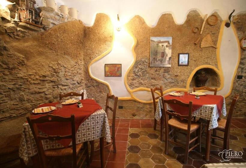 مبيت وإفطار A Taverna Intru U Vicu