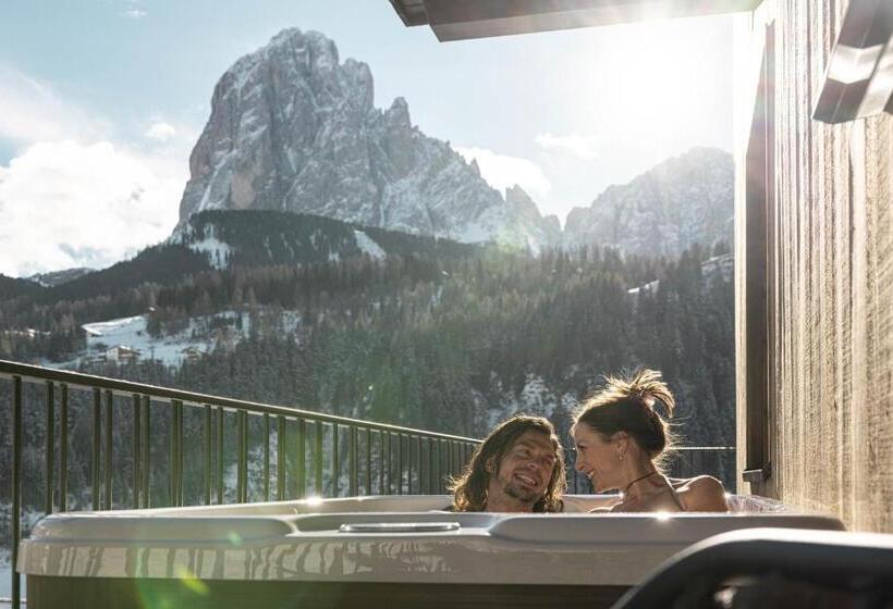 مبيت وإفطار Enjoy Dolomites   Chalet