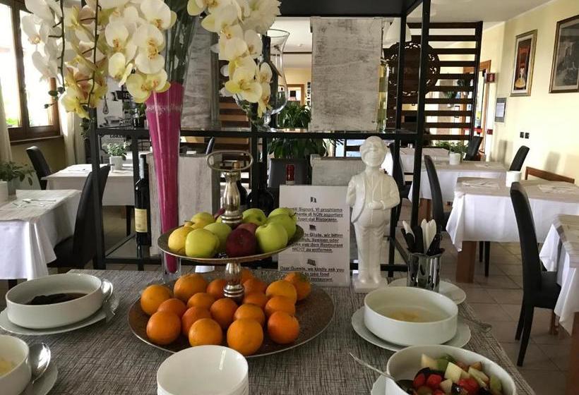 هتل Casa Albergo Sorriso