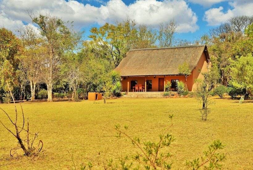 בית מלון כפרי Kololo Game Reserve