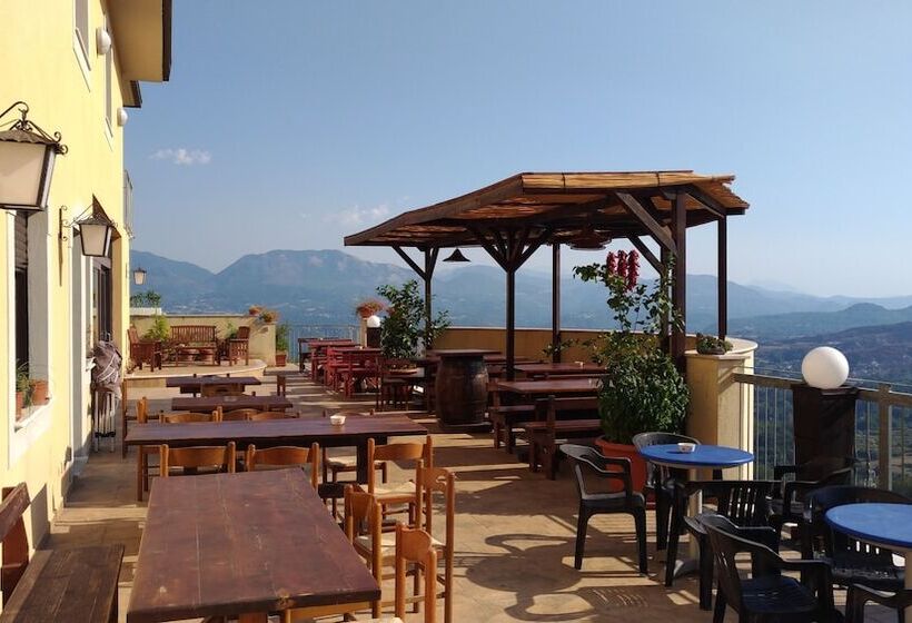 فندق Sette E Mezzo