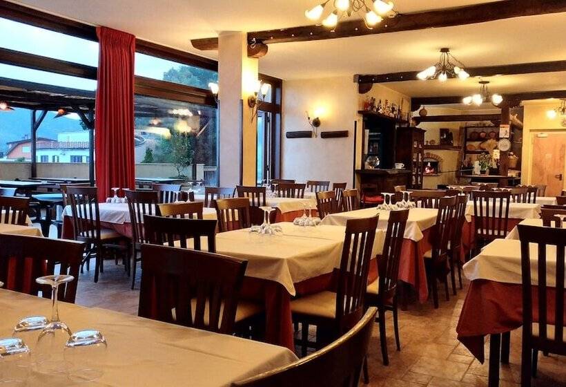 فندق Sette E Mezzo