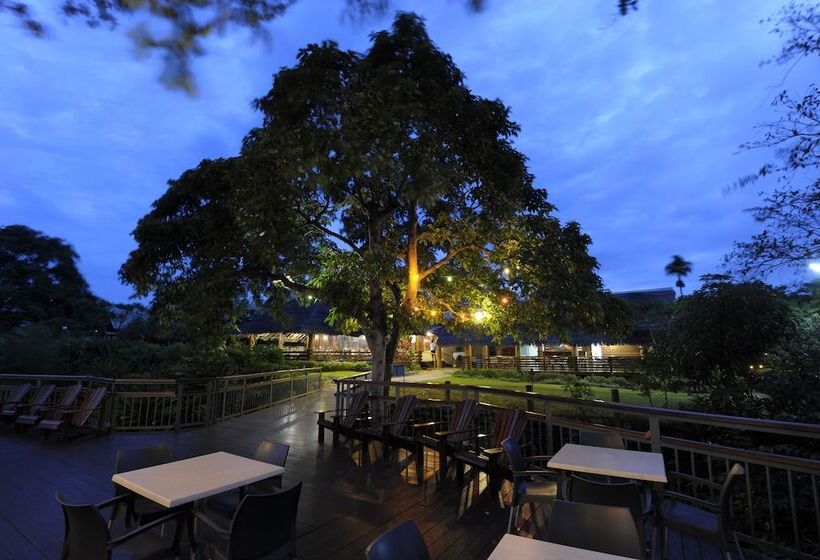 Kokopo Beach Bungalow Resort