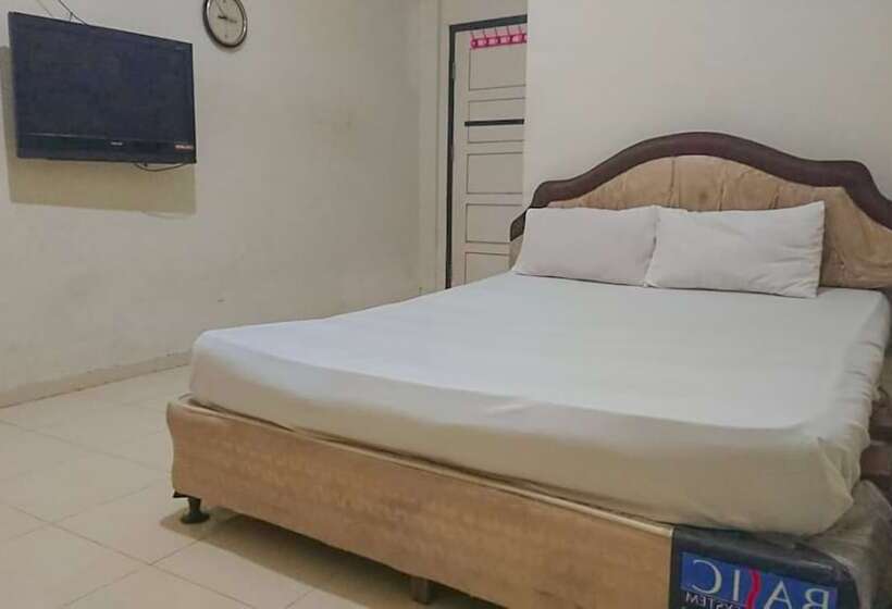 فندق Oyo 93714 Guest House Gembul Syariah
