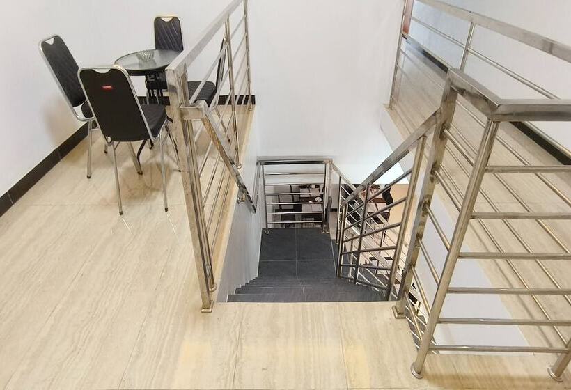 هتل Oyo 93775 Nilam Guest House