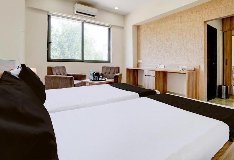酒店 Ramdevgarh Resort Ghuma