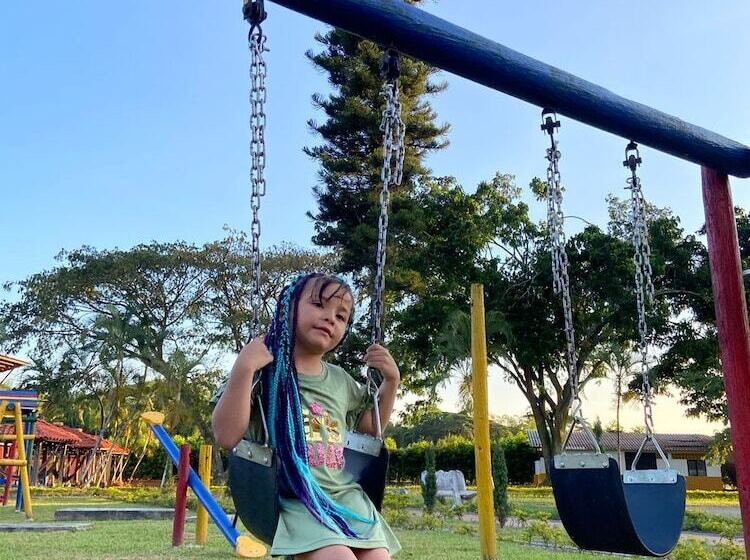 هتل Villa Zaragoza