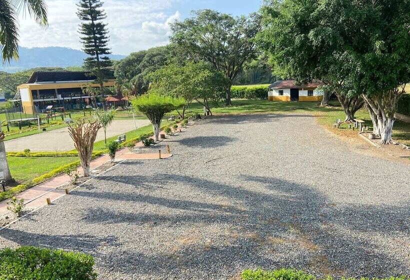 هتل Villa Zaragoza