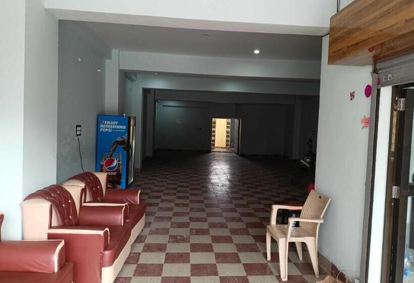 فندق Narayan Inn