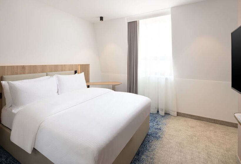 هتل Courtyard By Marriott Cluj   Napoca Downtown