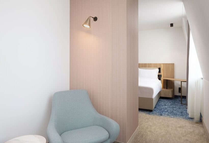 هتل Courtyard By Marriott Cluj   Napoca Downtown