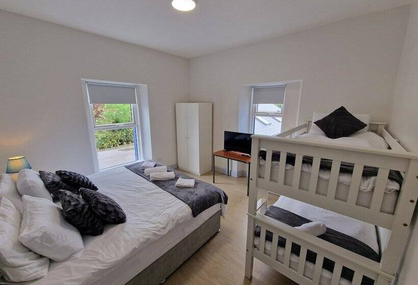 فندق صغير Trivia House